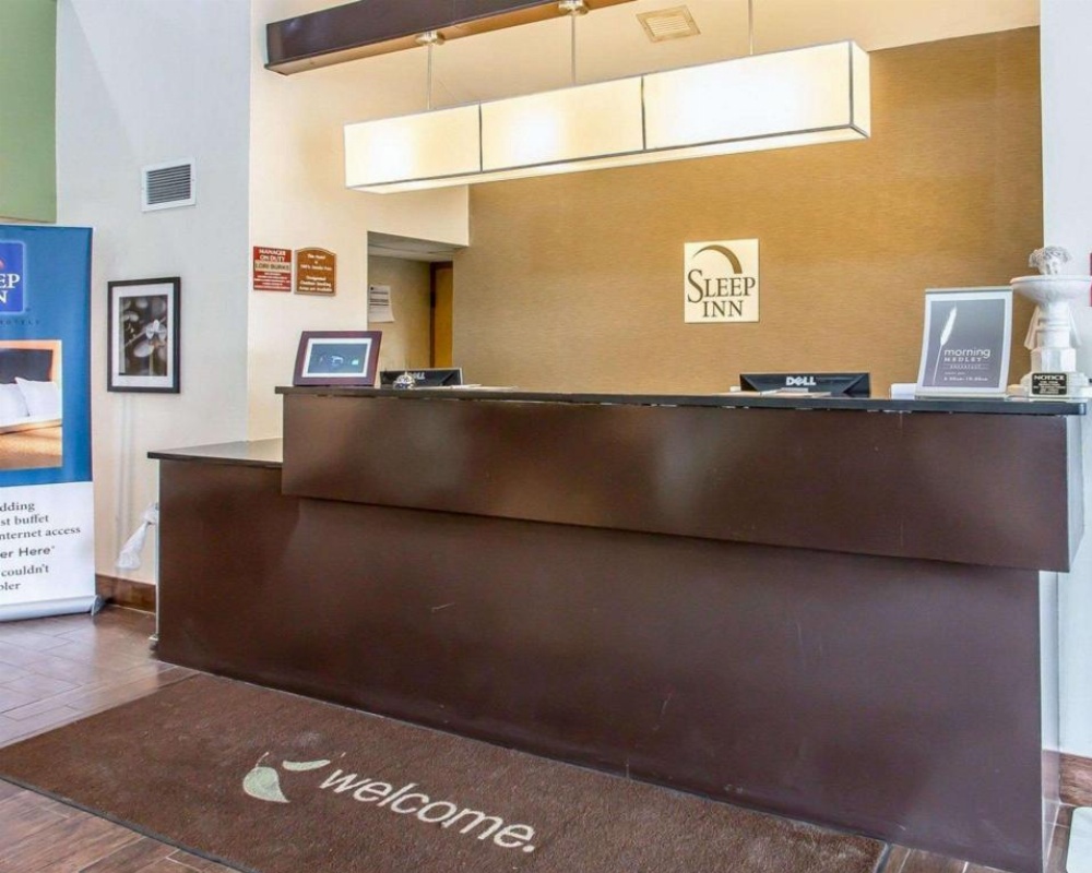 Rodeway Inn Image 19