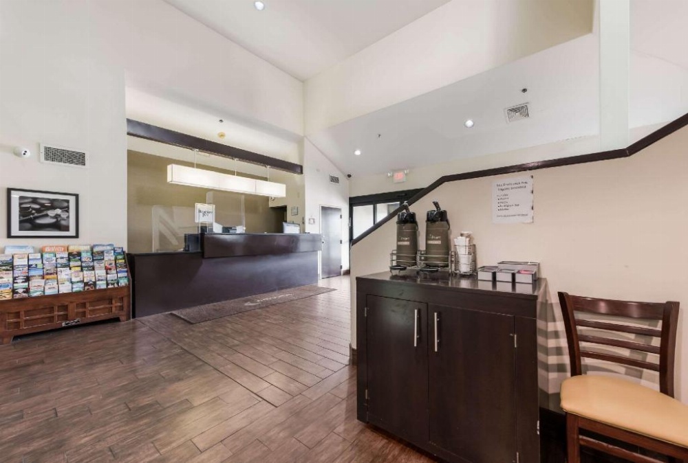 Rodeway Inn Image 35